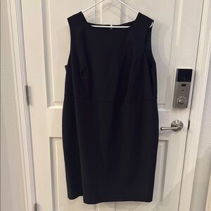 Talbots Woman EUC 18w Elegant Black Sleeveless Crepe Dress